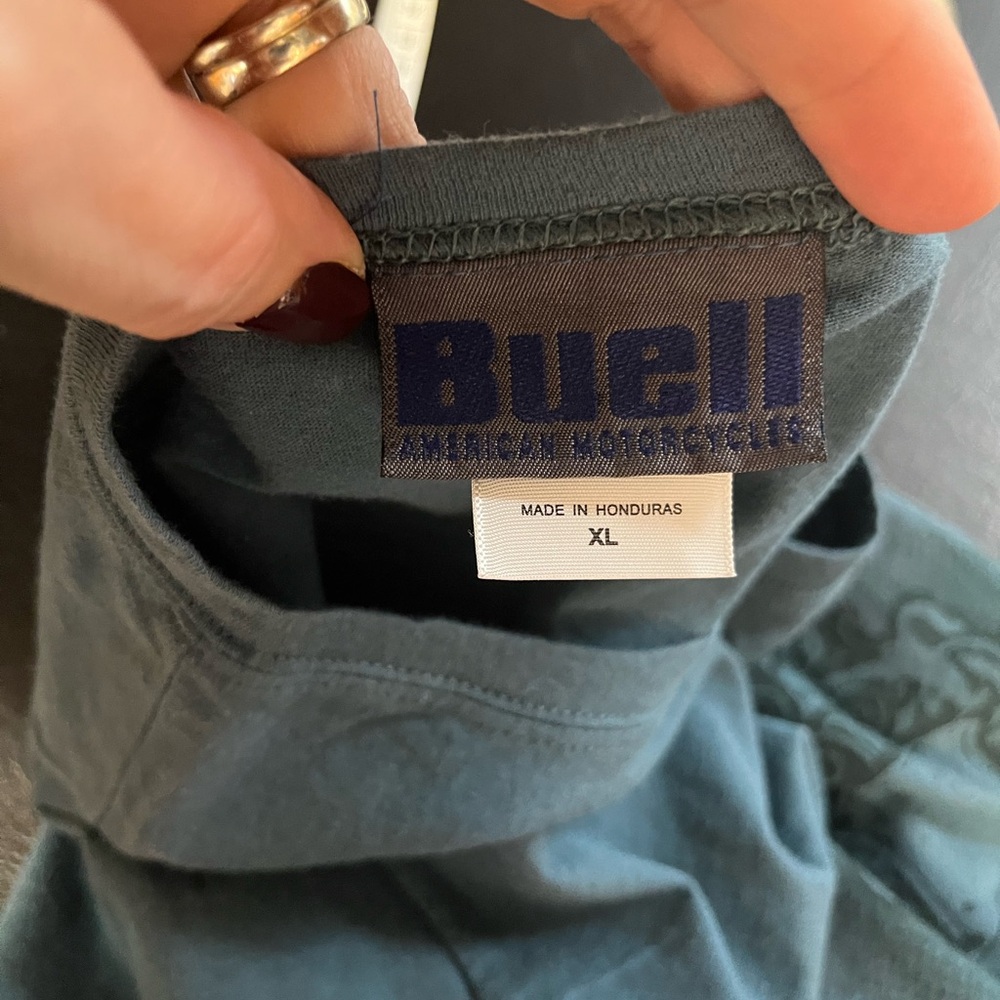 Buell Motorcycles tee 18” p2p - Picture 6 of 9
